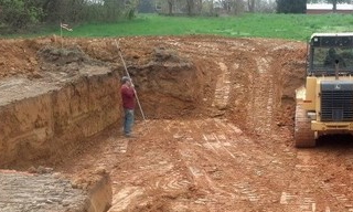 Выкопать котлован под фундамент в Ломоносове - от 2606 руб. | ГОСТСТРОЙ