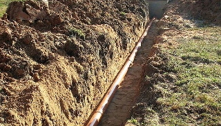 Копка траншей для водопровода в Ломоносове: цена за метр от 939 руб.